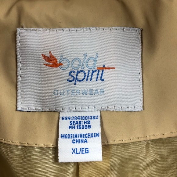 Women’s Bold Spirit Puffer Jacket - Picture 2 of 3